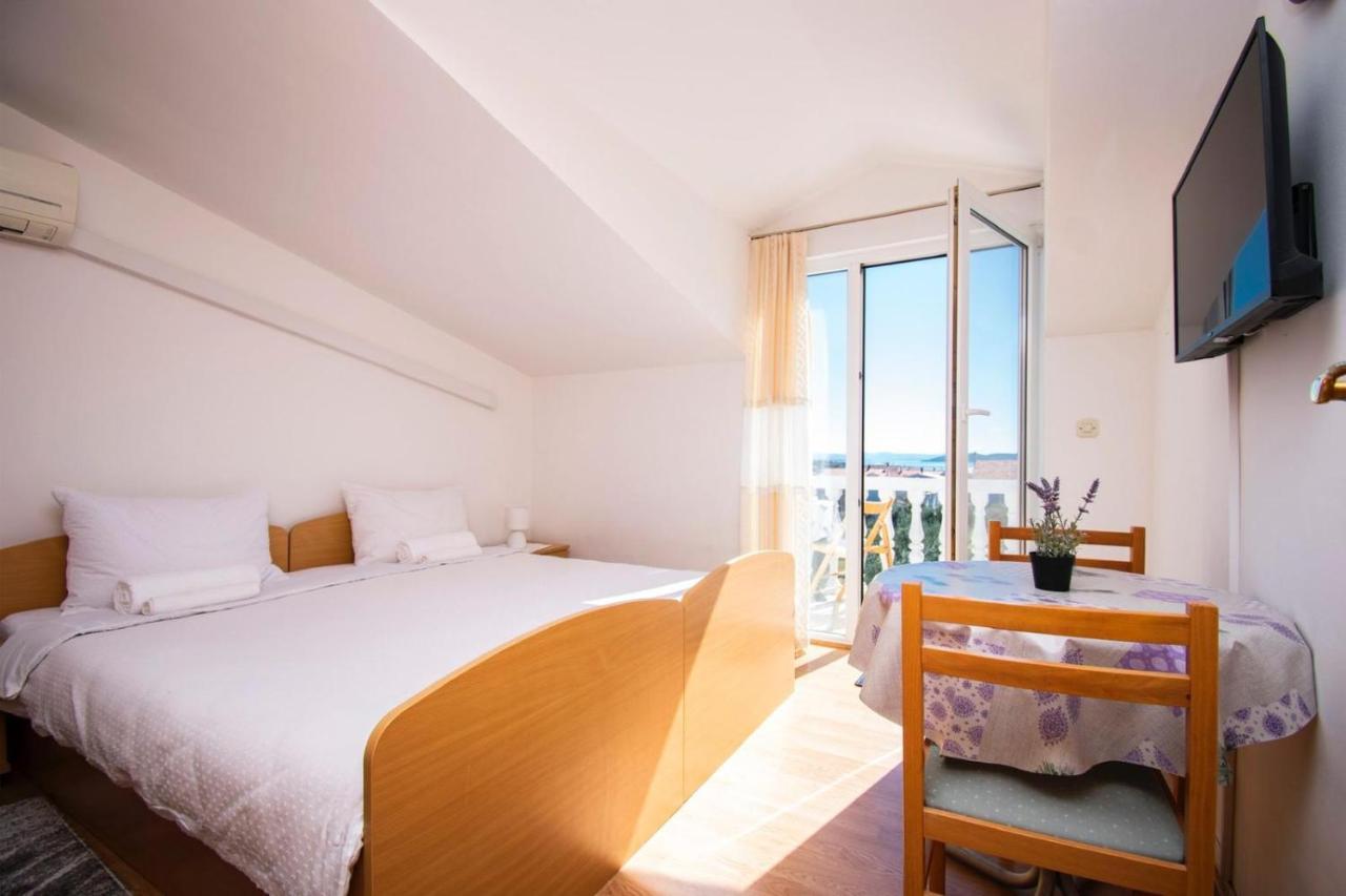 Family Holiday Apartments Lucia Vodice Exteriér fotografie