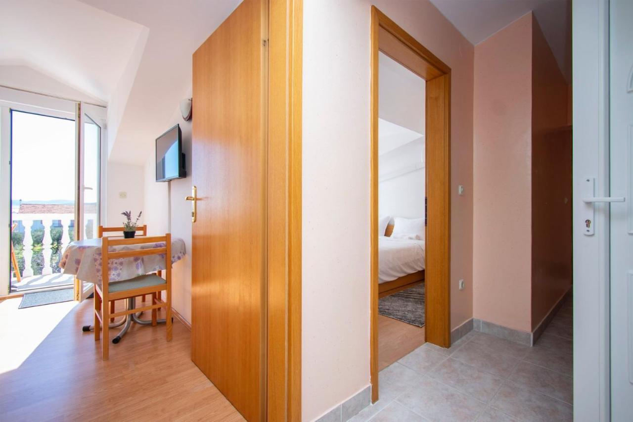 Family Holiday Apartments Lucia Vodice Exteriér fotografie