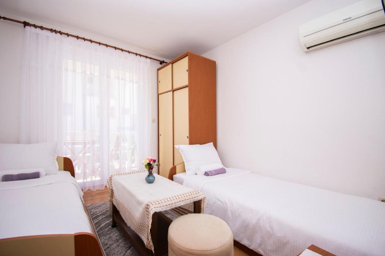 Family Holiday Apartments Lucia Vodice Exteriér fotografie