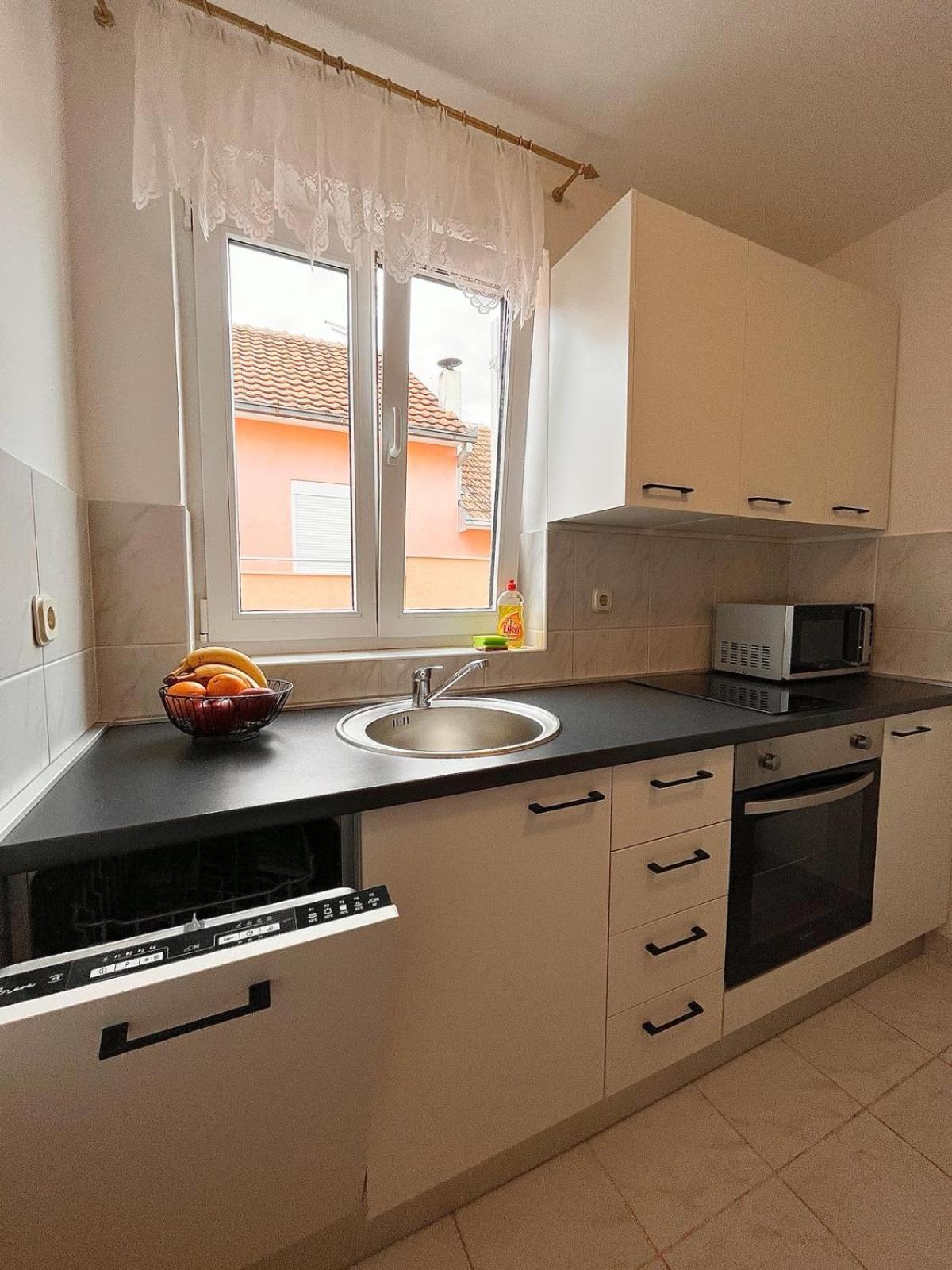 Family Holiday Apartments Lucia Vodice Exteriér fotografie